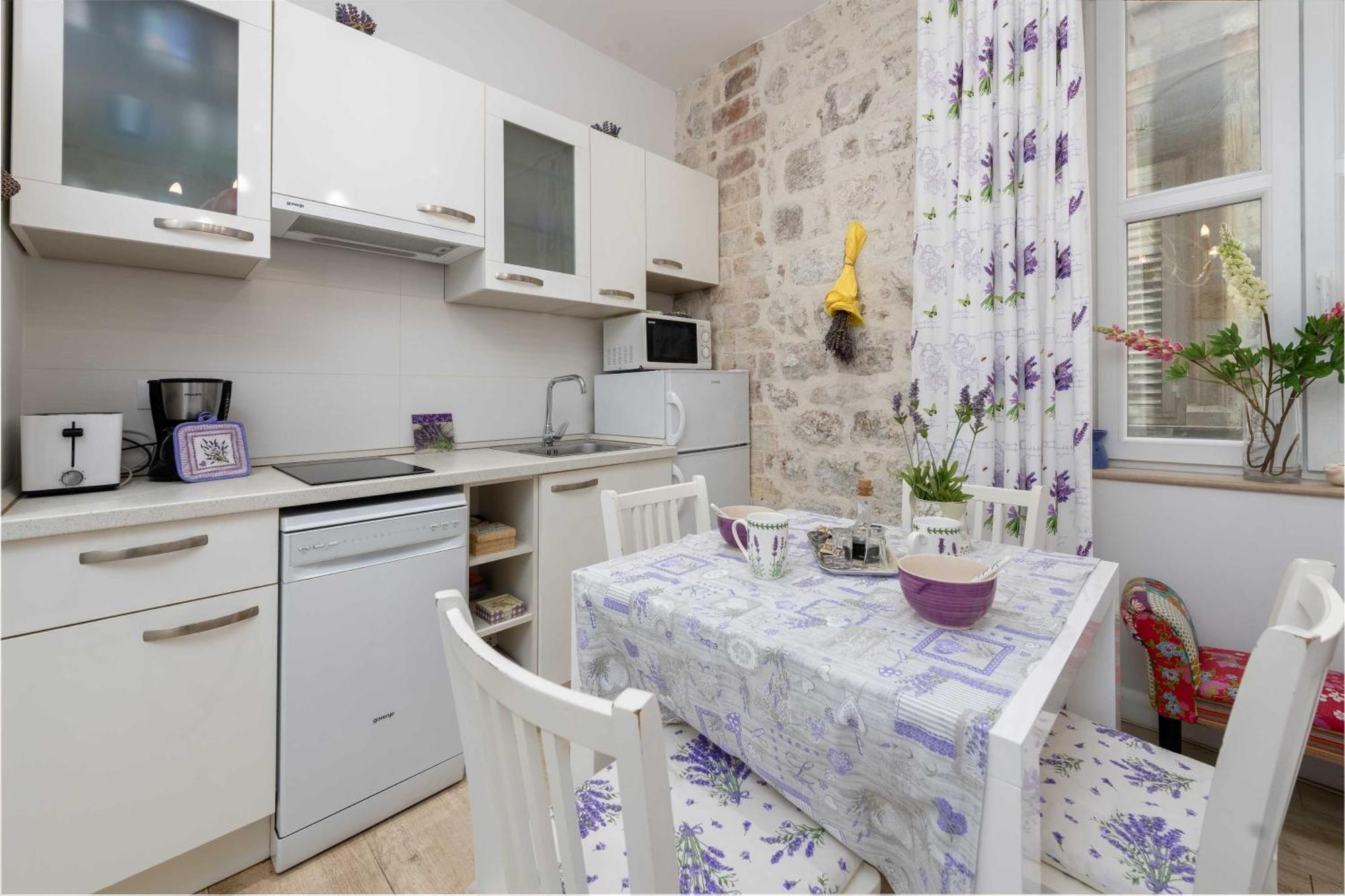 Apartment L & L Old Town