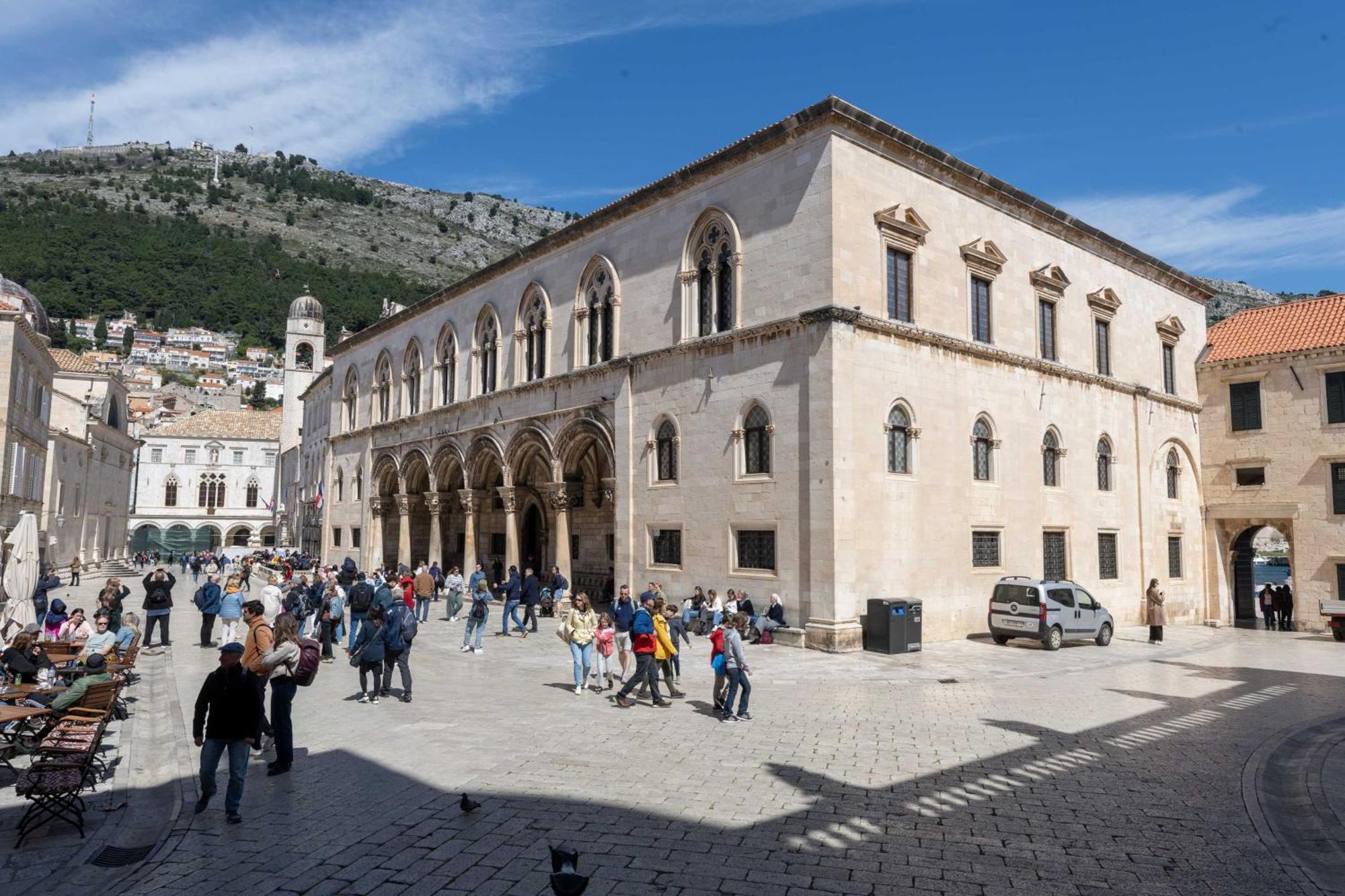 L & L Old Town Dubrovnik