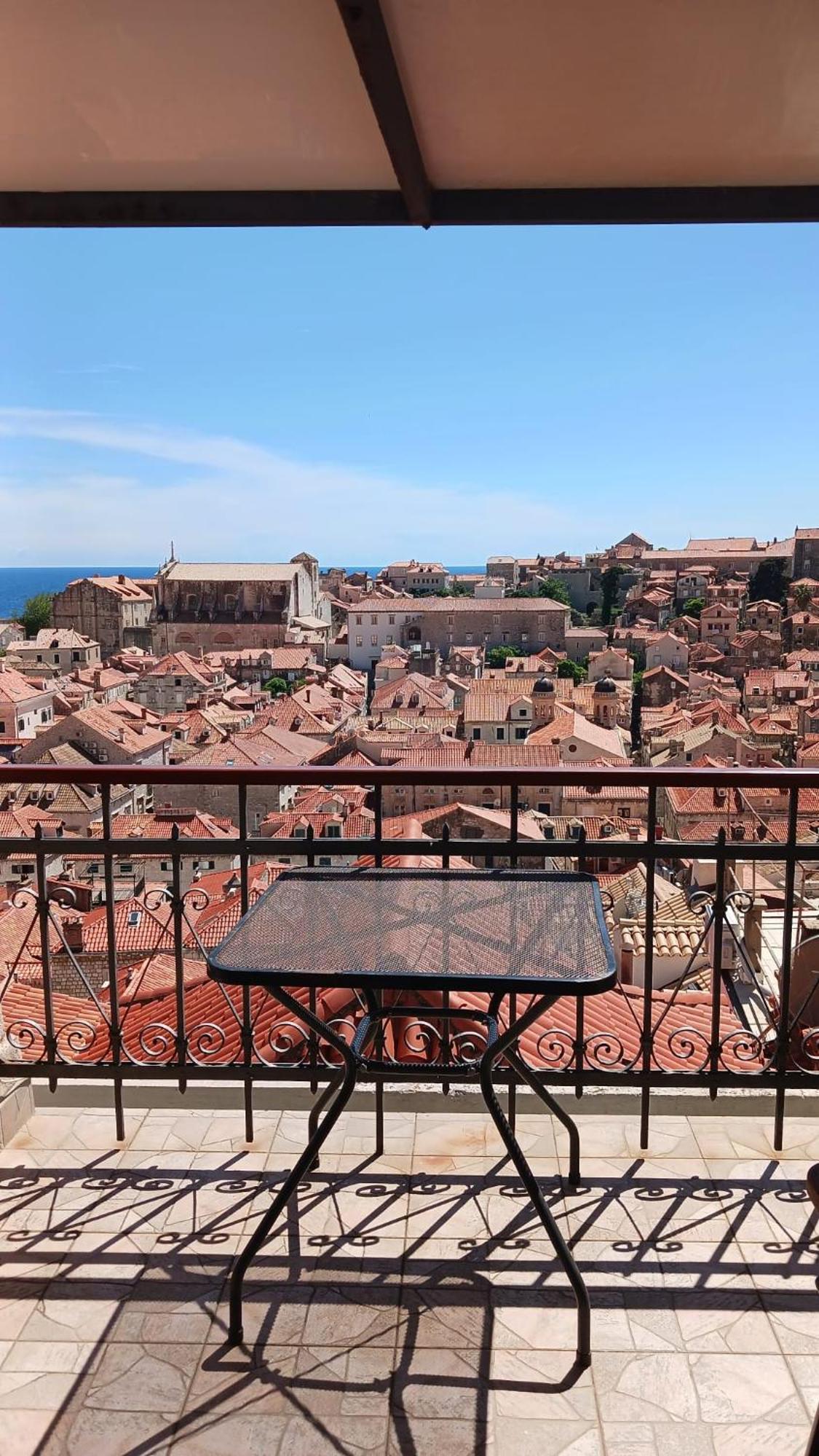 Location Old Town Lucic *