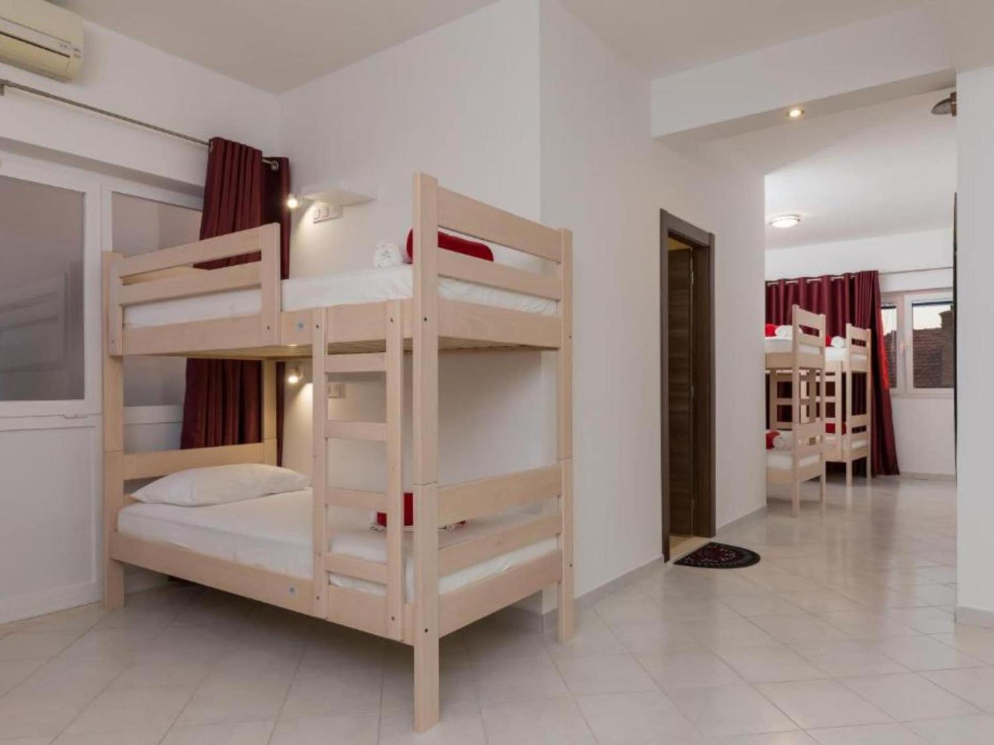 Free Bird - Bed In Four Bed Mixed 2 *