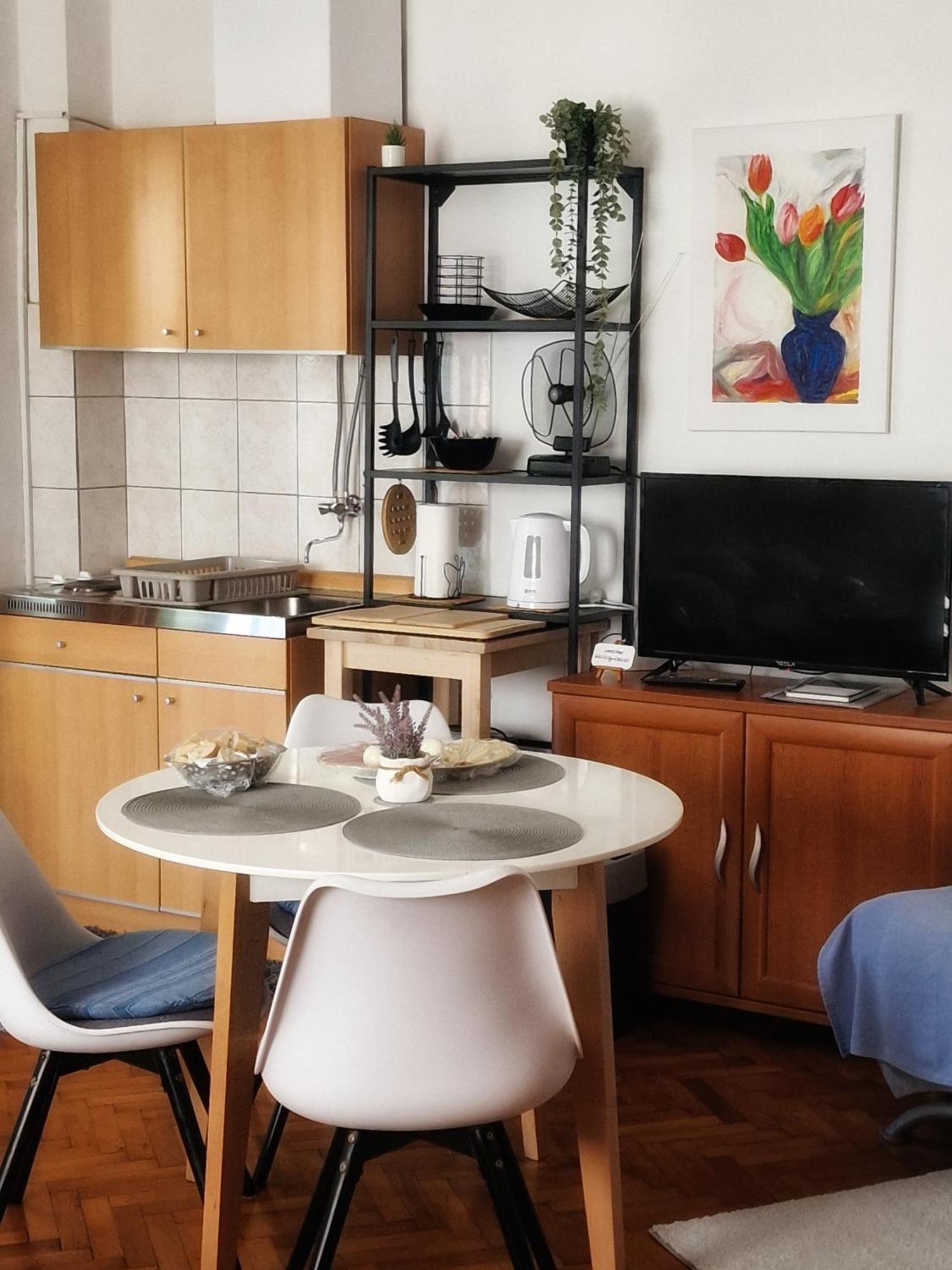 Quiet Center Misur Apartment *