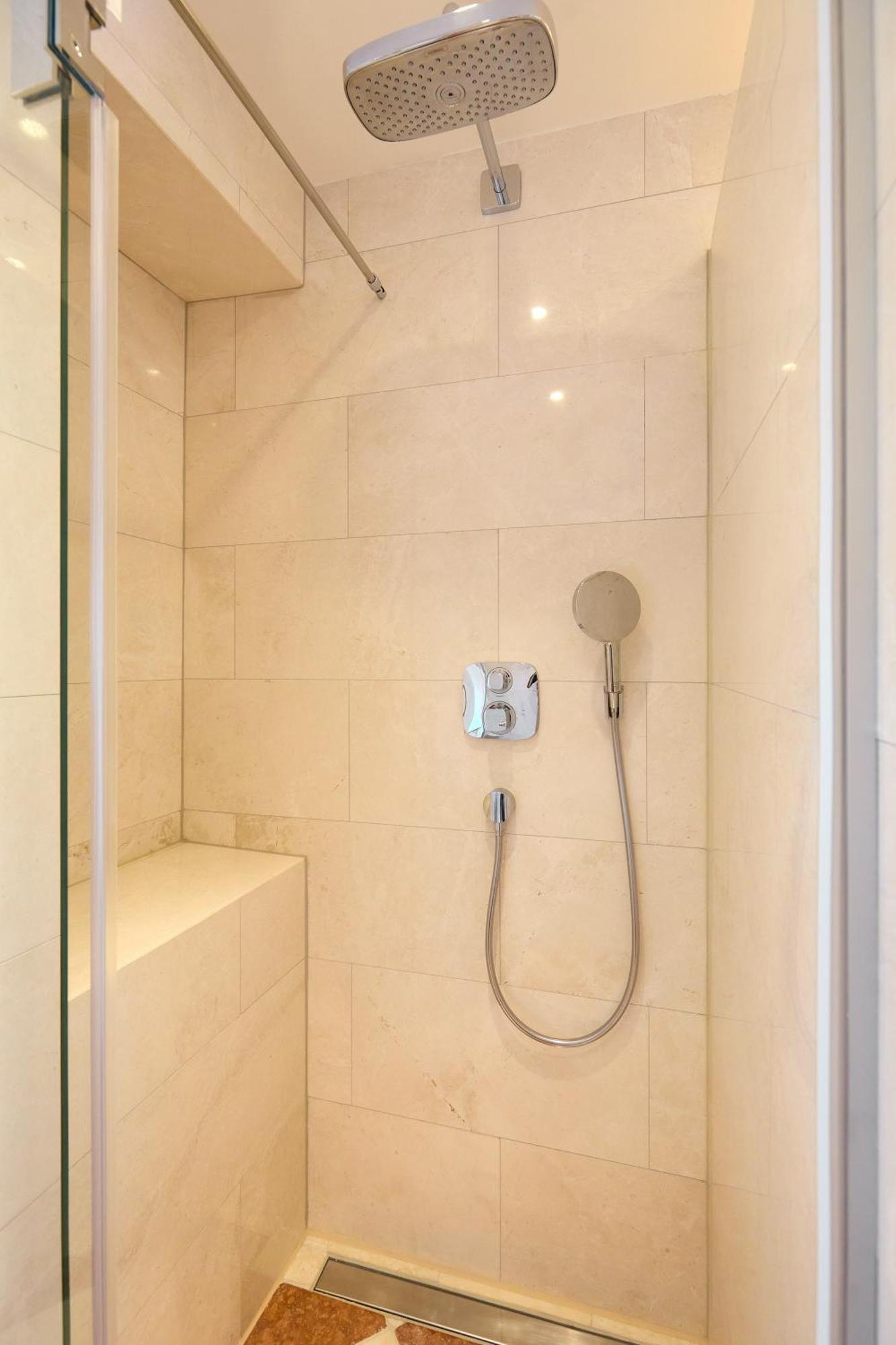 Luxury In The Old Town With Stunning Views *