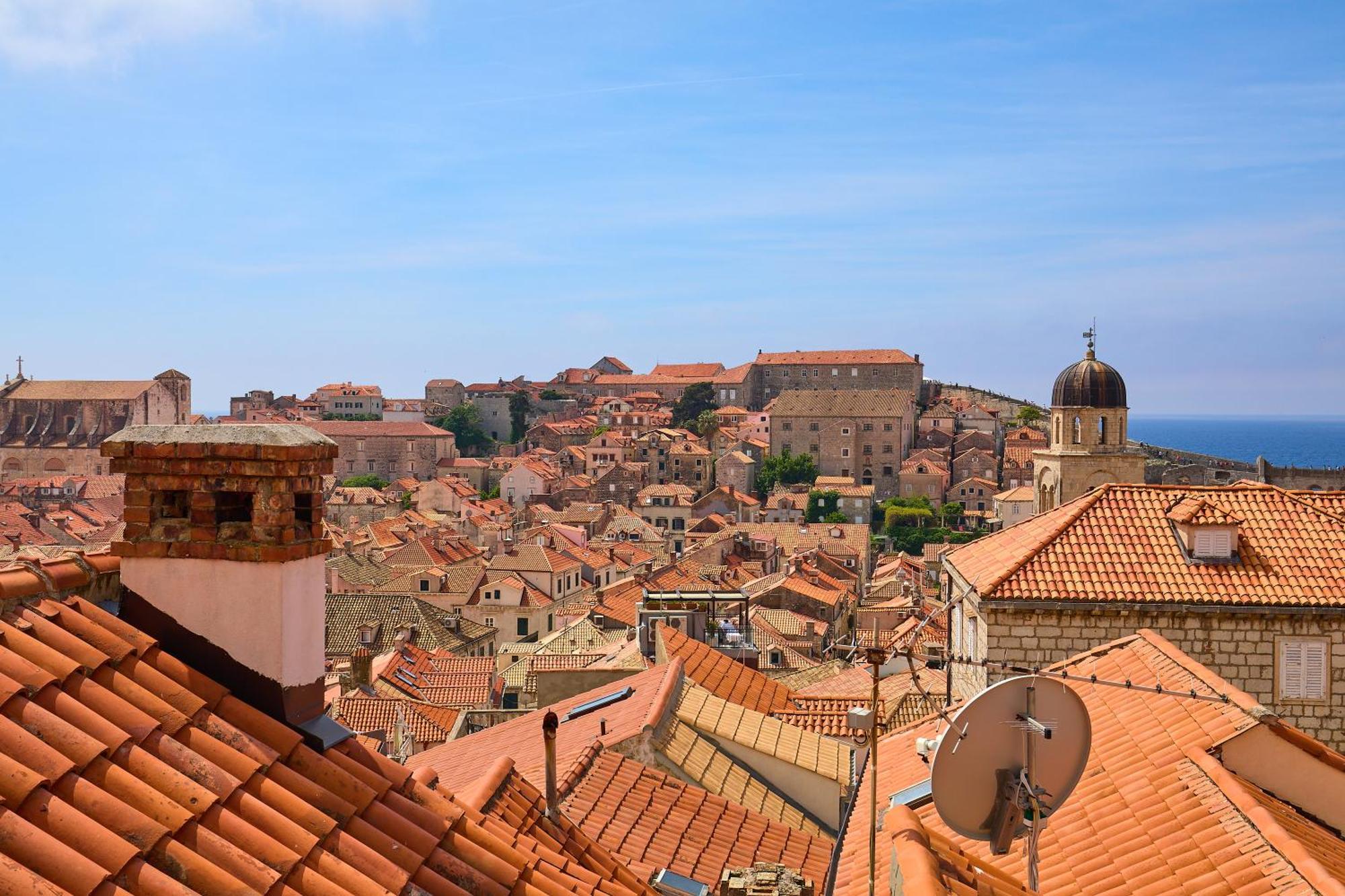 Luxury In The Old Town With Stunning Views Pousada