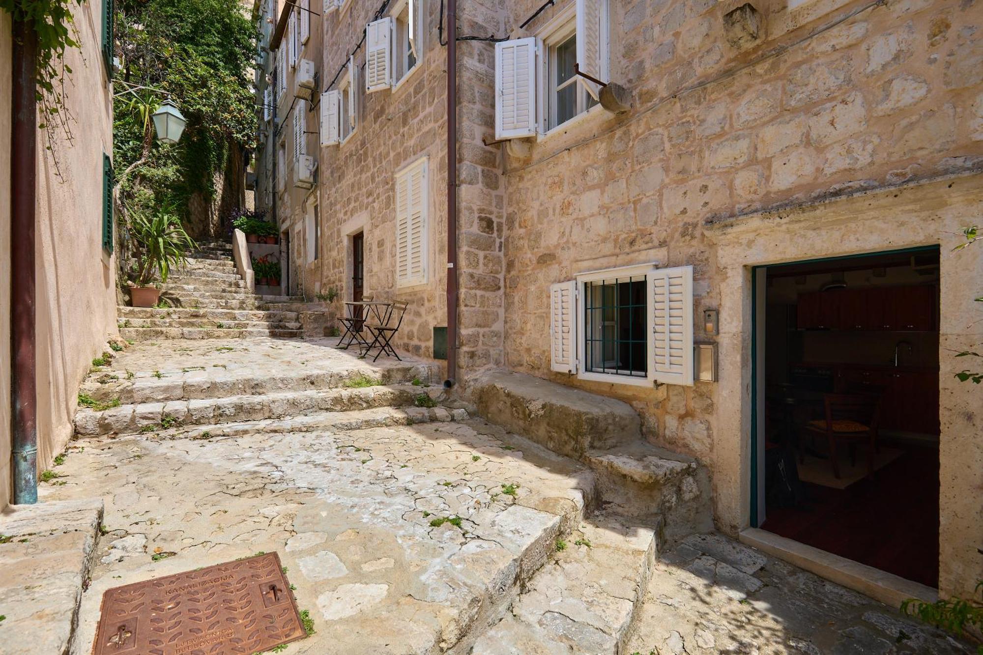 Luxury In The Old Town With Stunning Views *
