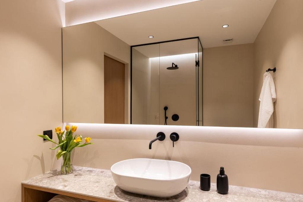 Modern In With Infinity Rooftop Pool Villa Dubrovnik