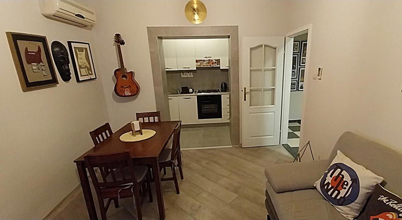 Rock Palace Apartment *