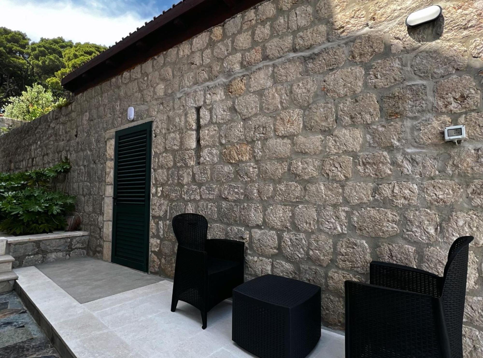 & Tapera Guest house