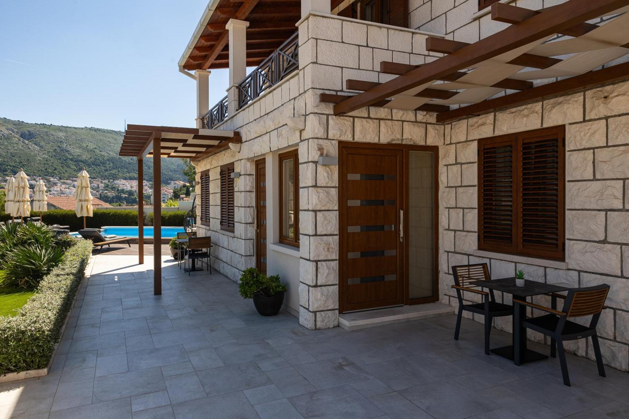 Peragro Apartment