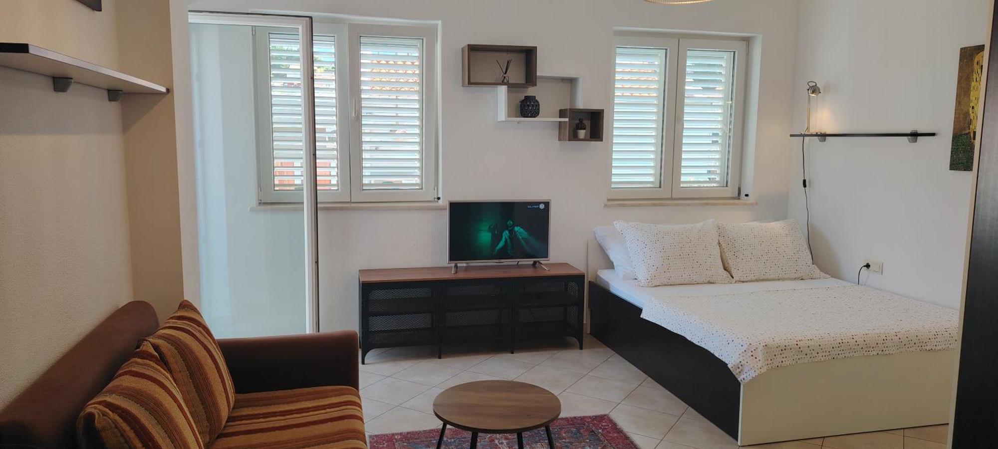 Summer Apartment *
