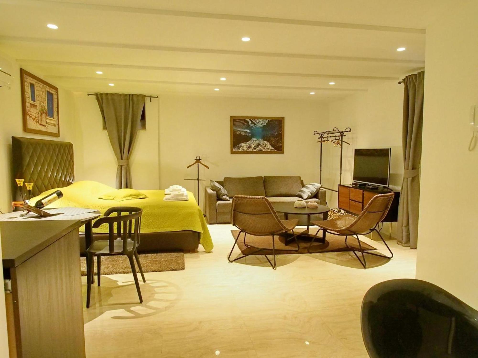 Apartment Modern