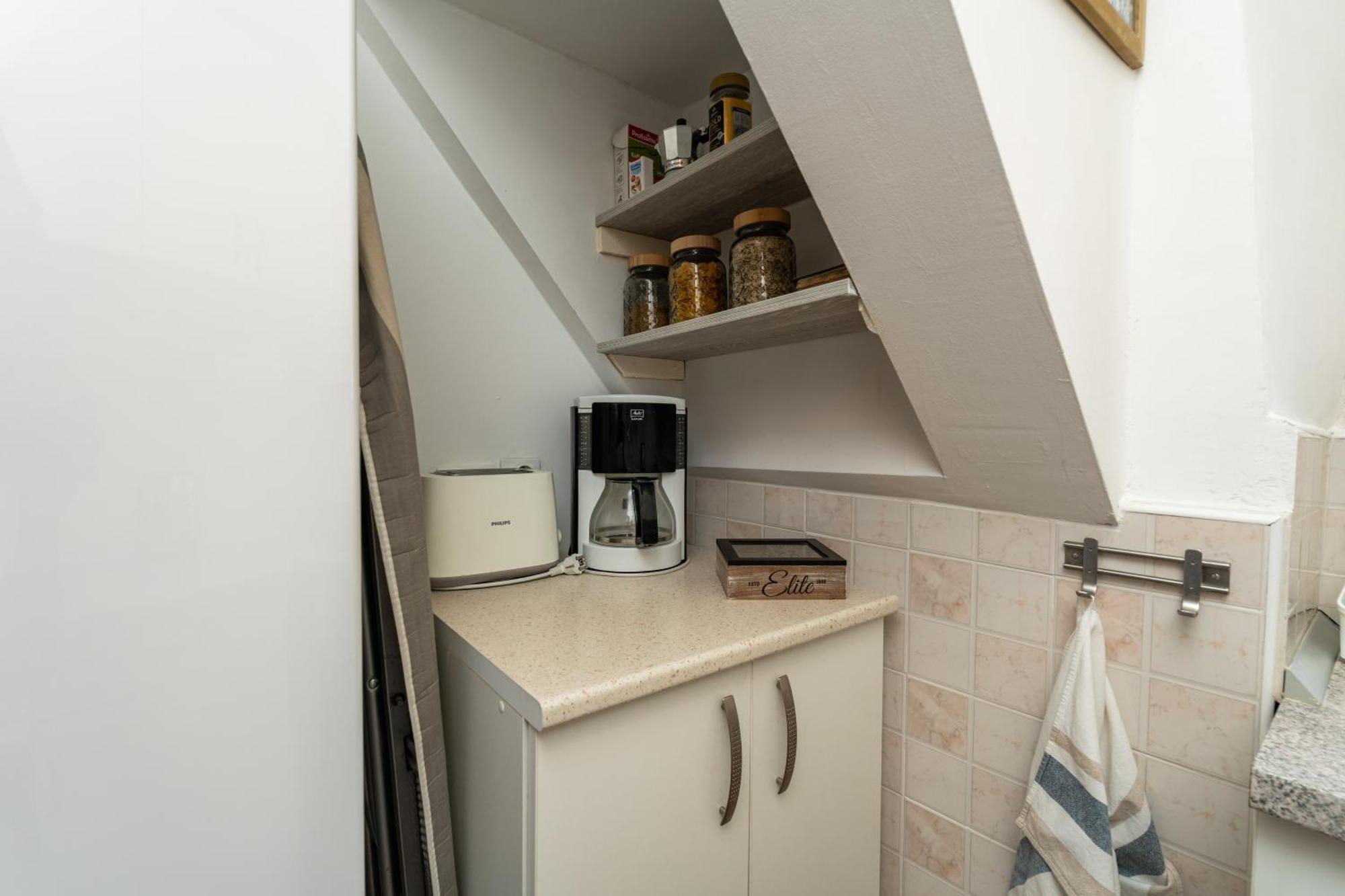 Neve Apartment *