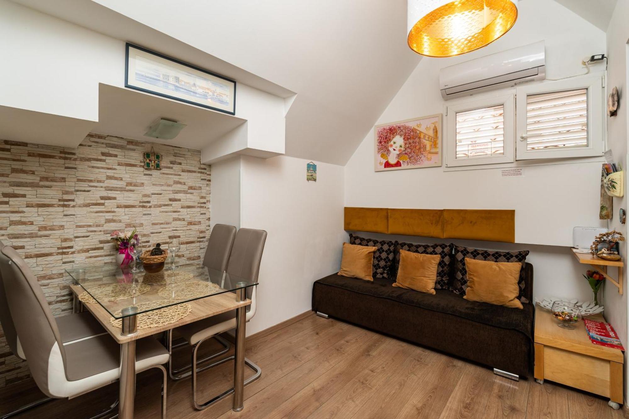 Apartment Neve