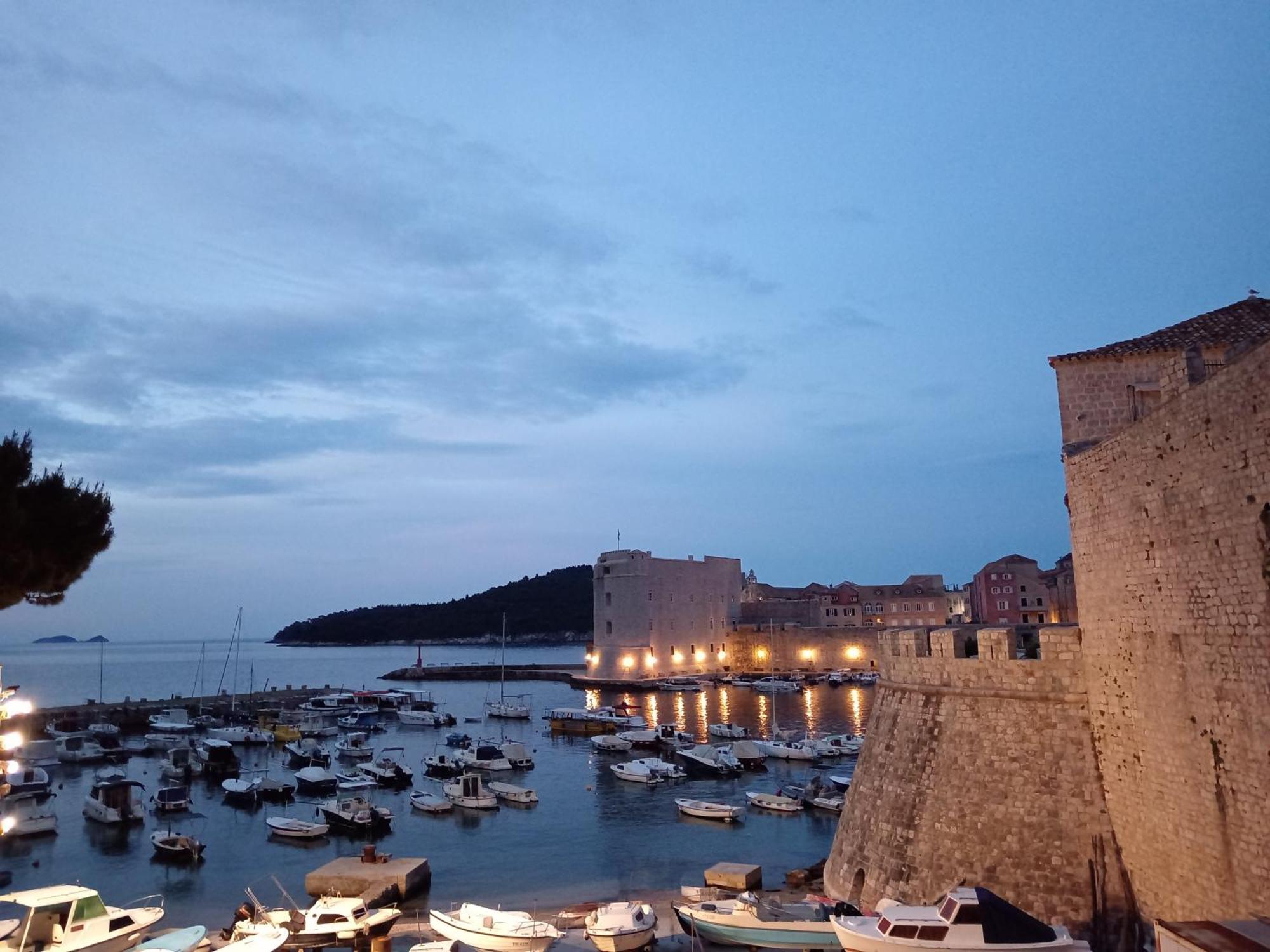 Cozy With Street View Dubrovnik