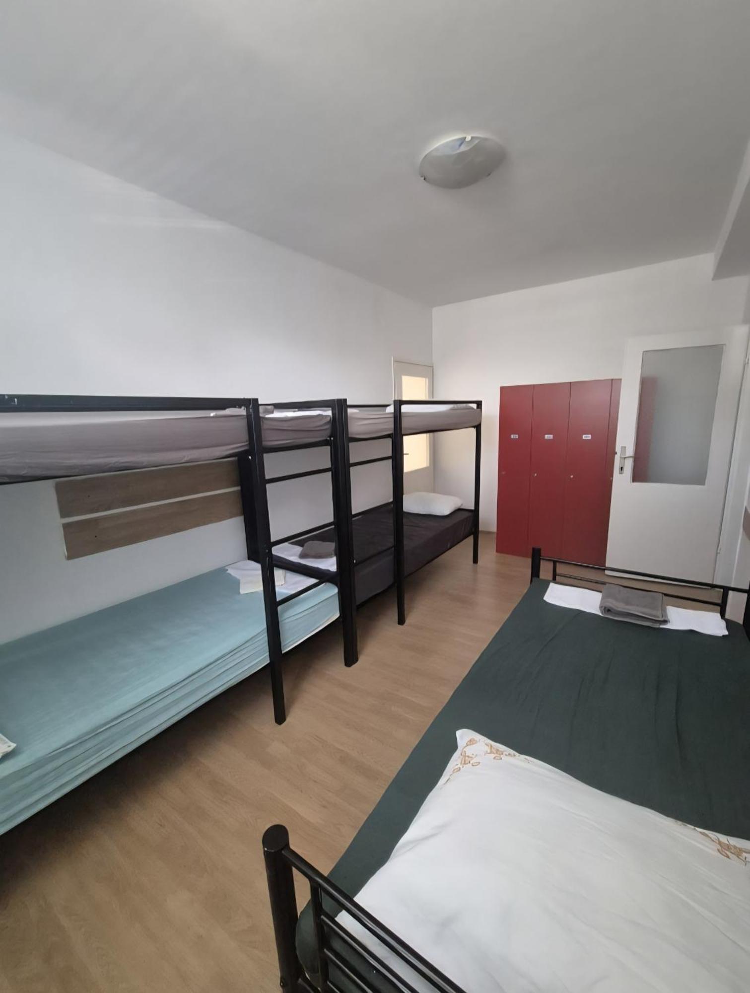 Hakuna Matata Hostel *
