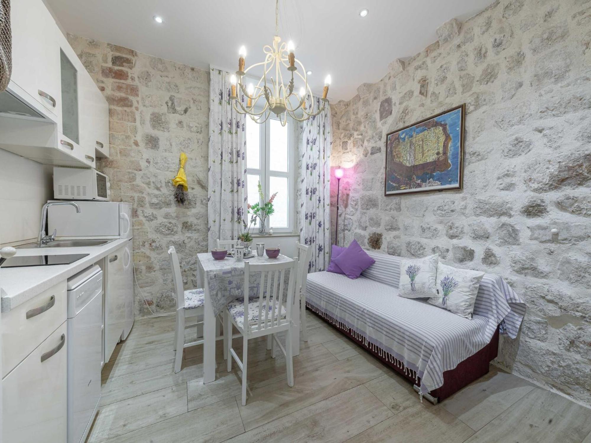 L & L Old Town - One Bedroom * Dubrovnik