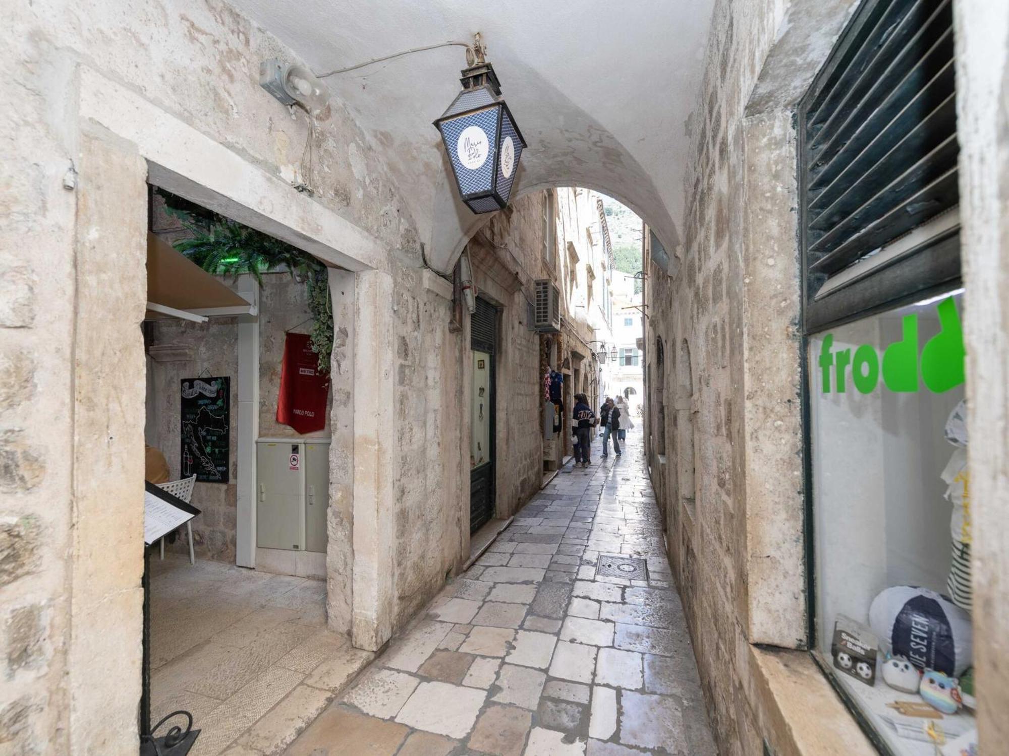L & L Old Town - One Bedroom * Dubrovnik