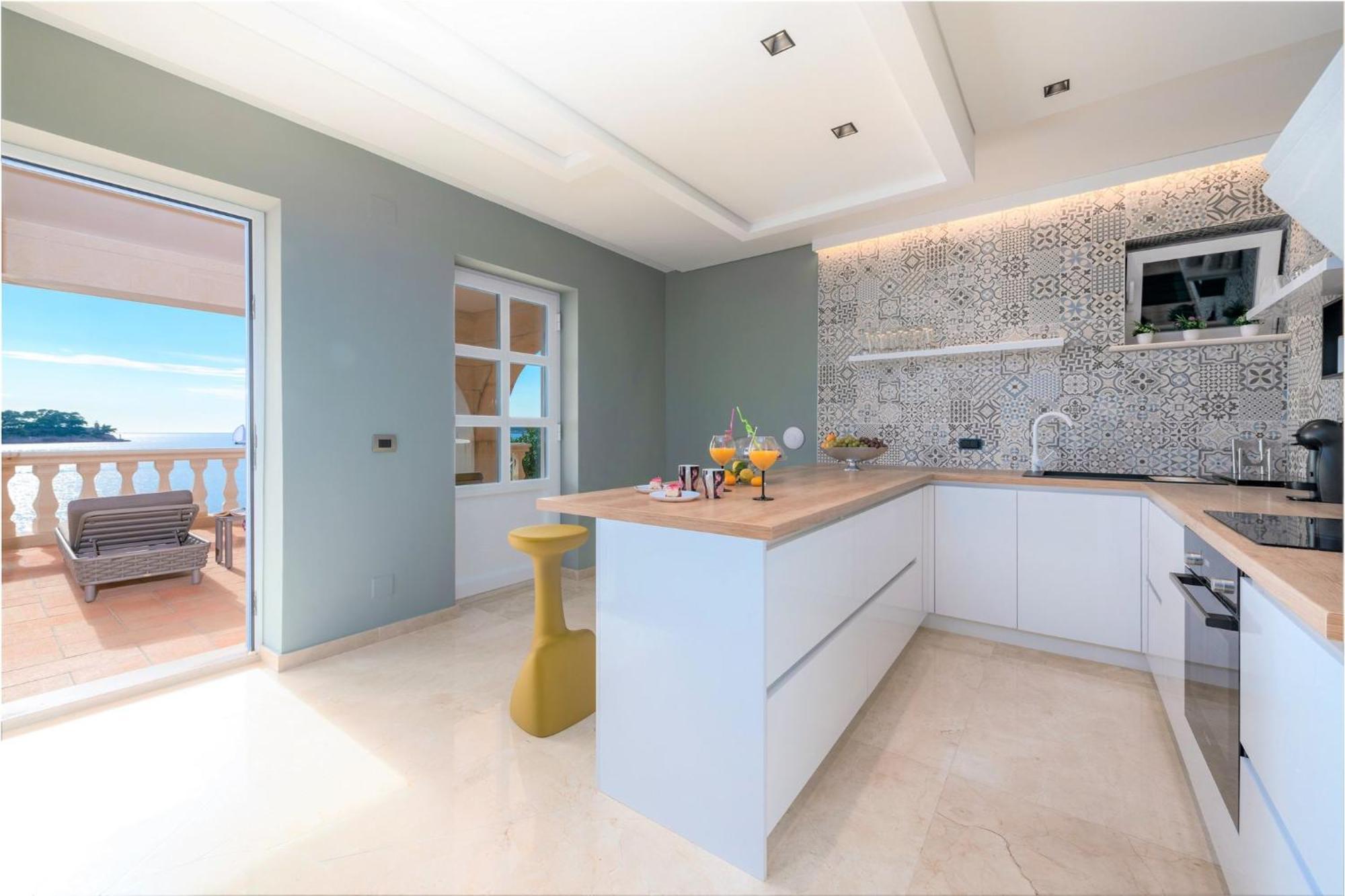 Dazzling Lozica 5 Bedrooms Pasija Steam Private Plateau