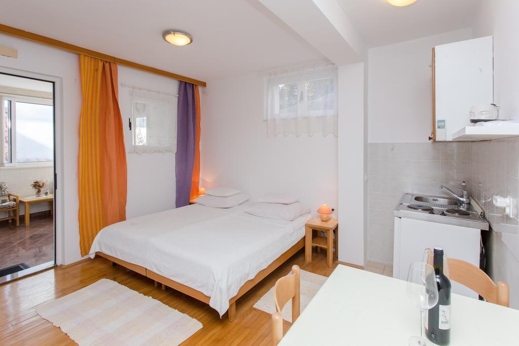 Dorina Apartment *