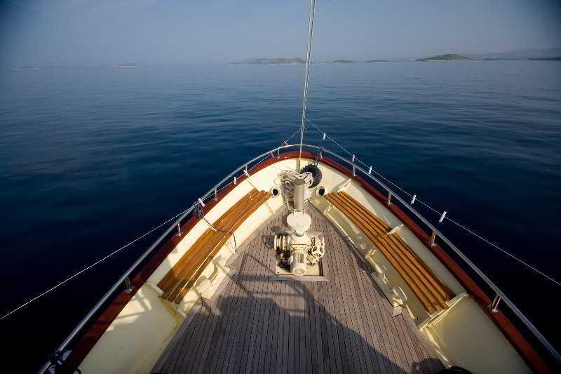 Cruise From On M/y Mali Ante 5*