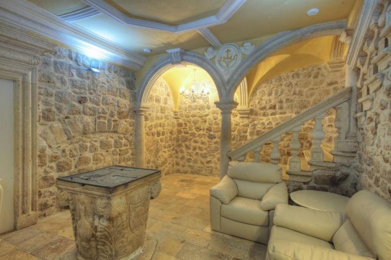 Ivan Hotel 3*