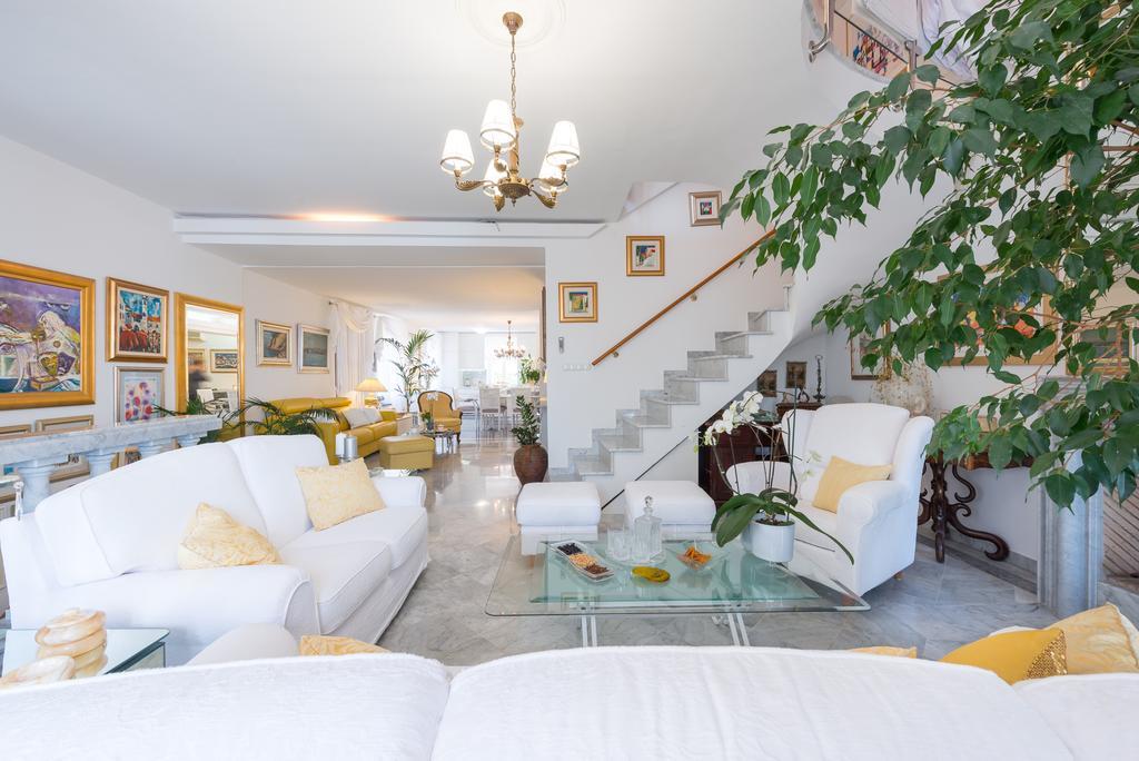 Luxury Old Town With Breathtaking Sea View