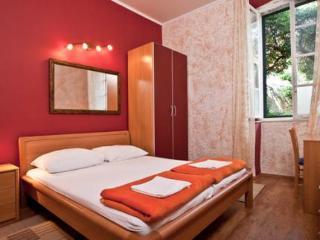 Mediteran & With Garden Hotel