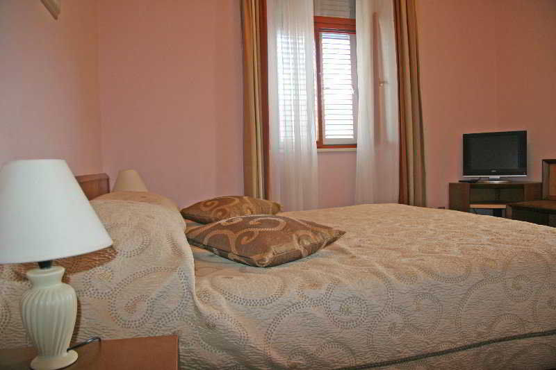 Zagreb Hotel 3*