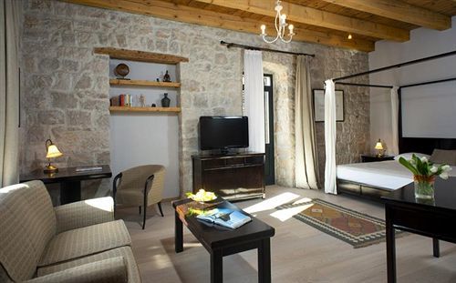 Allure Of Guest house 4*