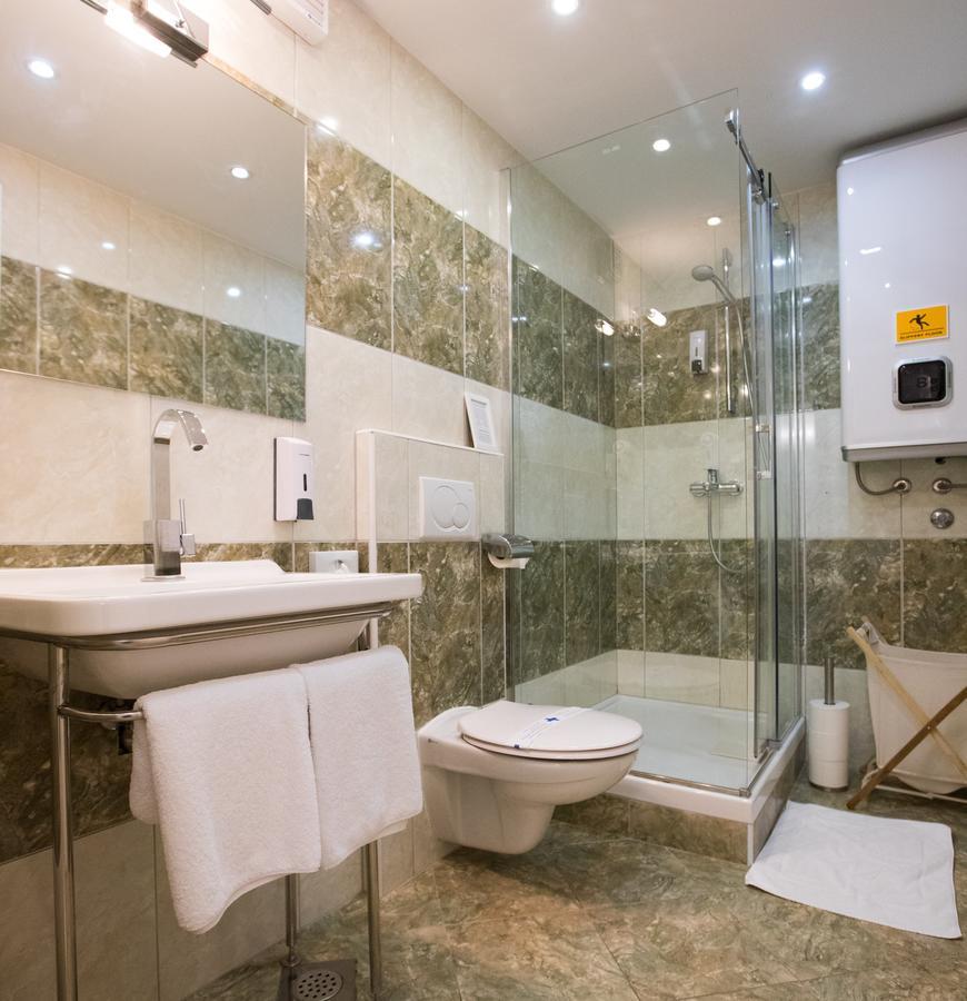 Four Winds Guest house