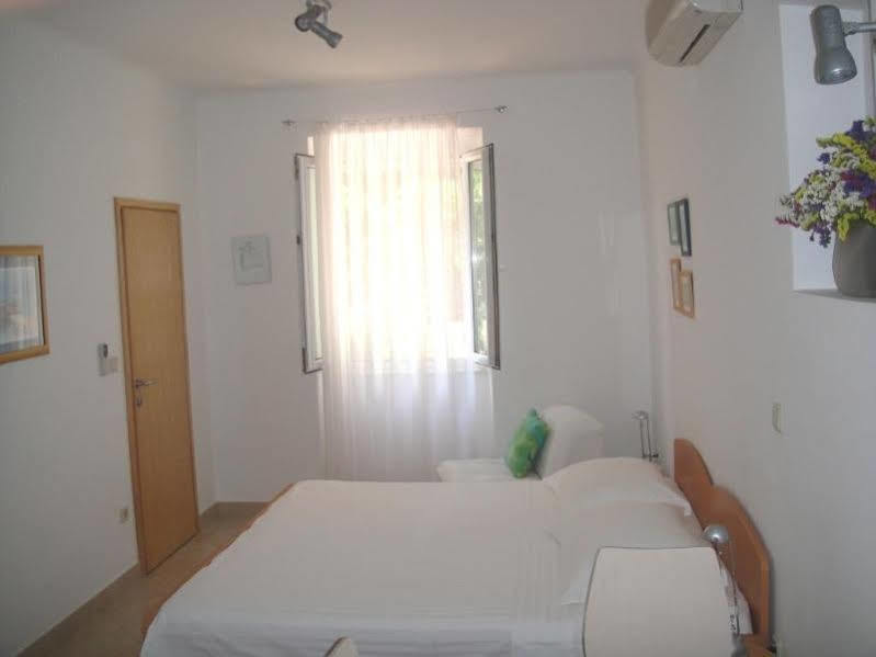 Ivana Apts. Apartment