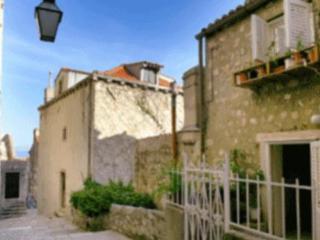 Iva Old Town 3*