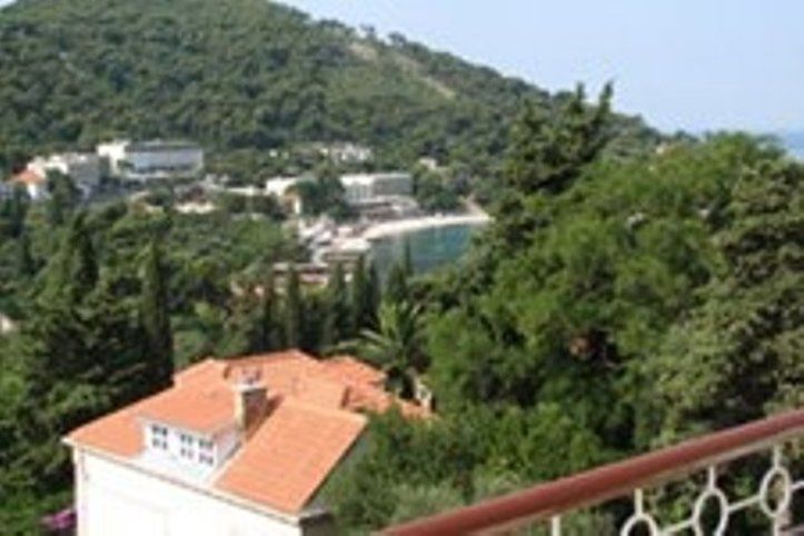 Kerry Apartment *