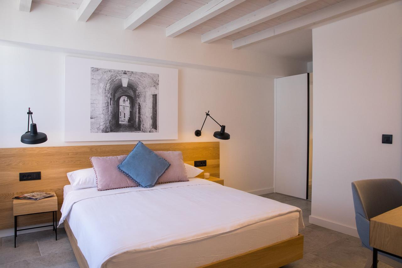 Acomodação com café da manhã  Bova Luxury 4*