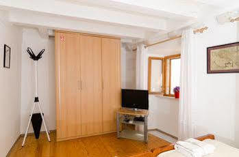 Divina Apartment
