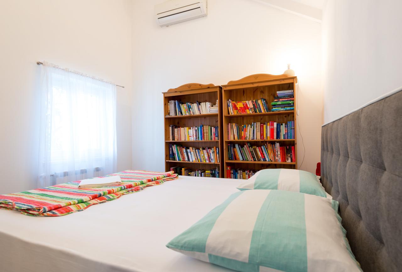 Alma Apartment *