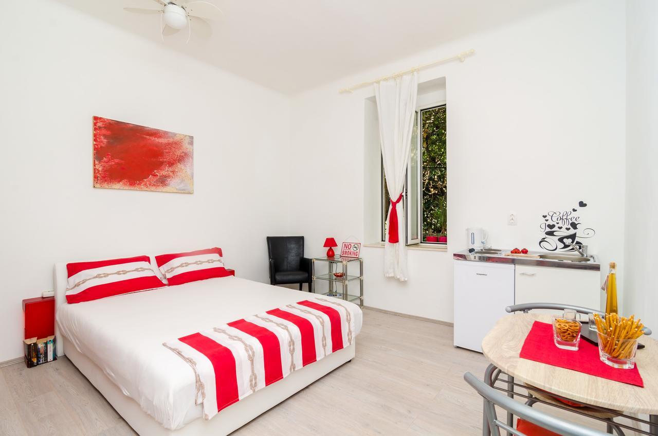 Caceris Apartment