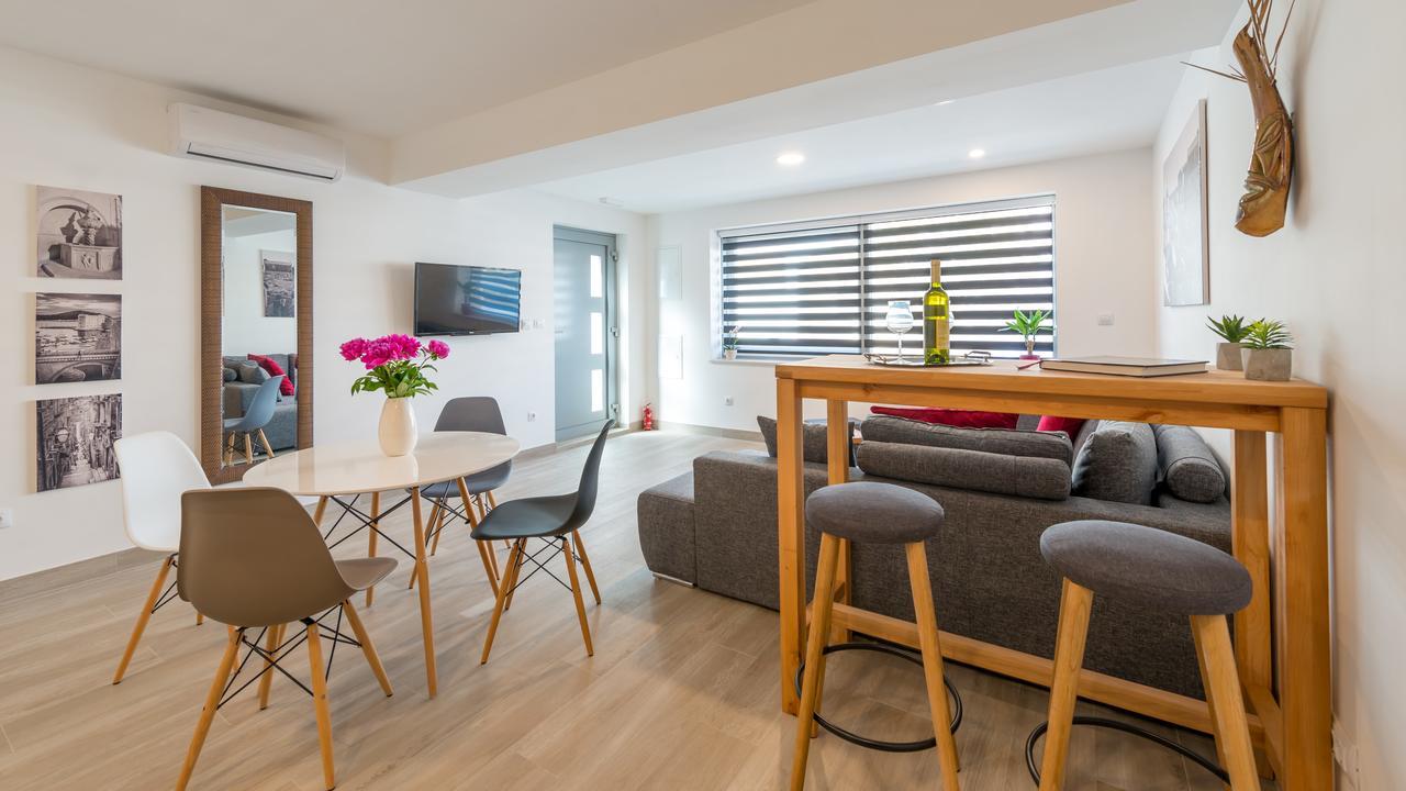 Hektor Apartment