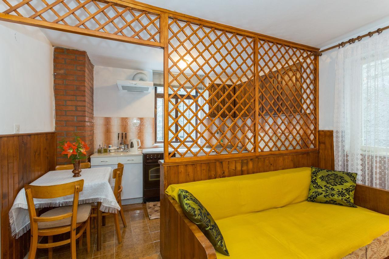 Perovic Casa de hóspedes 3*