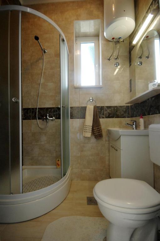 Karaka Hotel 4*