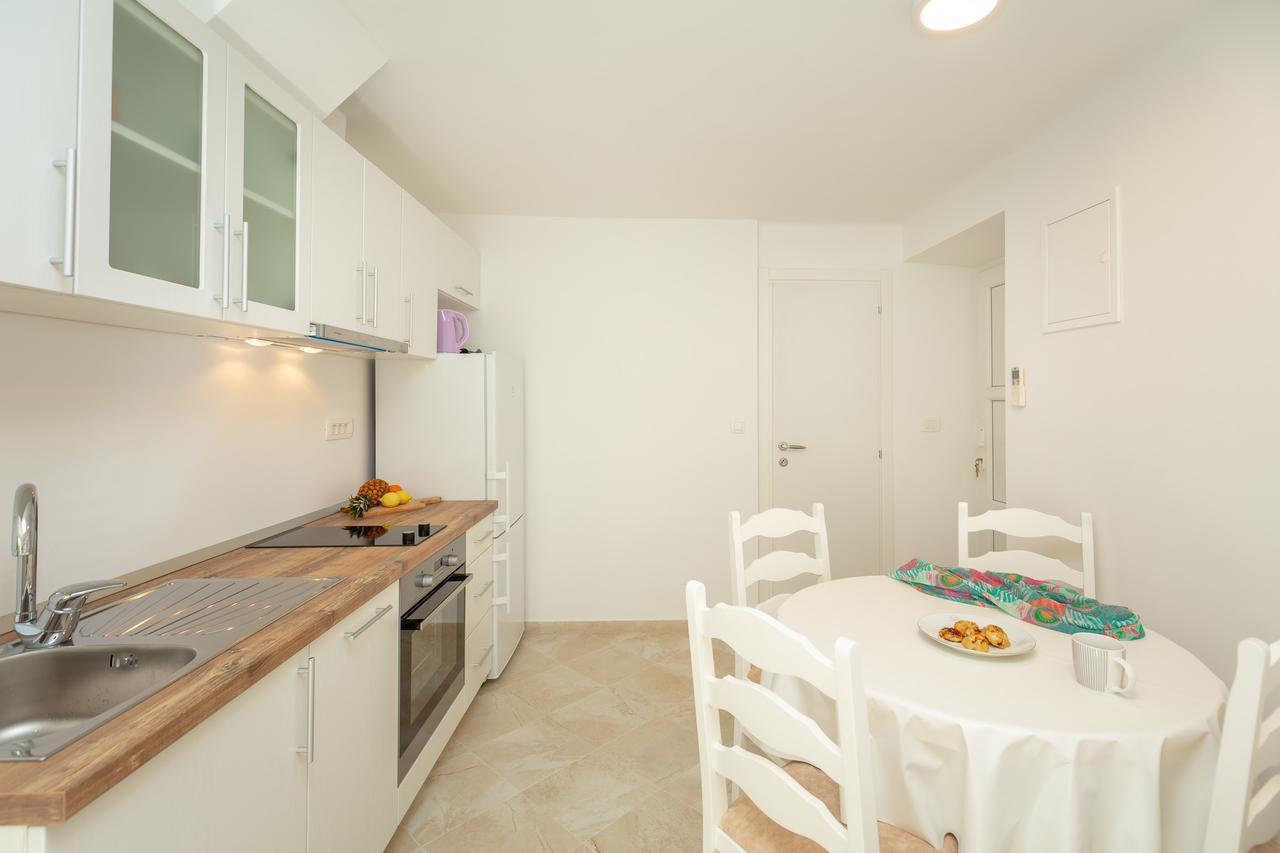 Emily Apartment