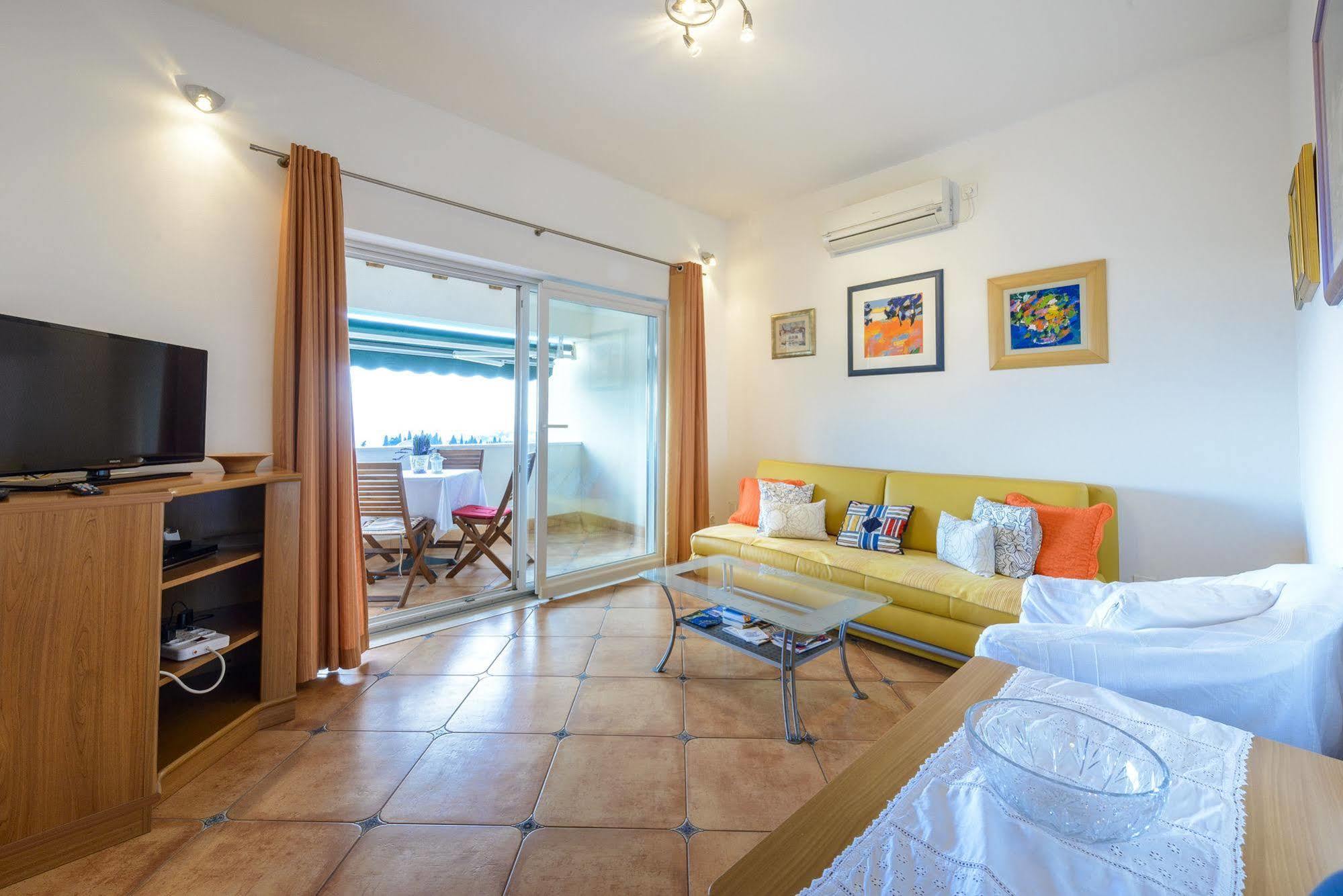 Guest house Duplex Maria Di, Free Parking, Sea View 3*
