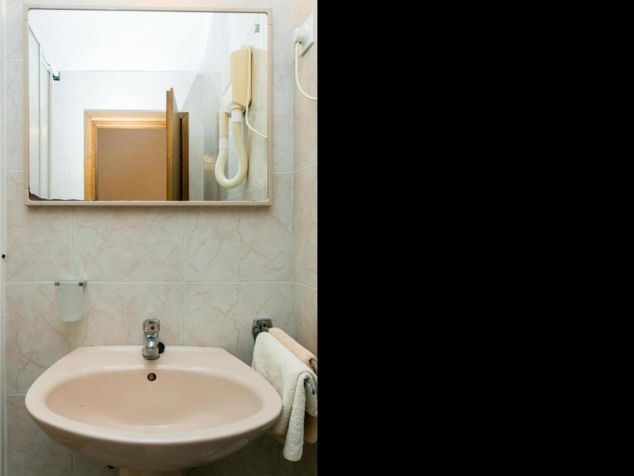 Elelu - Two-bedroom With Terrace Apartment *