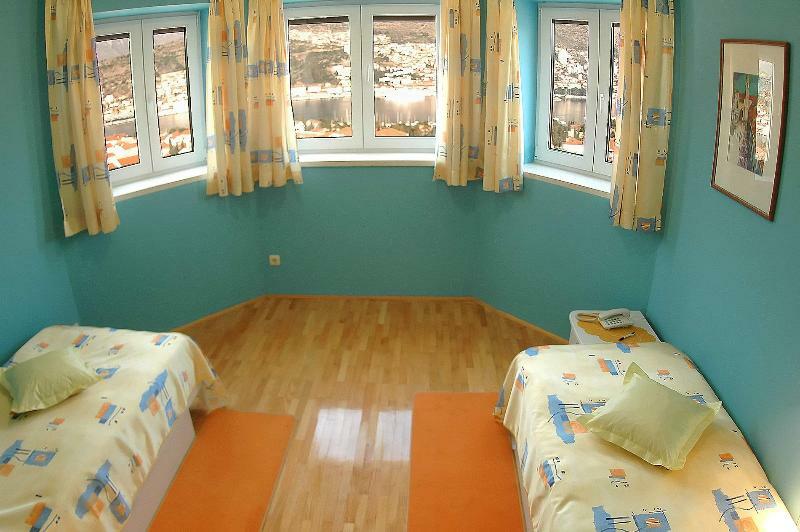 Curic Apartment *