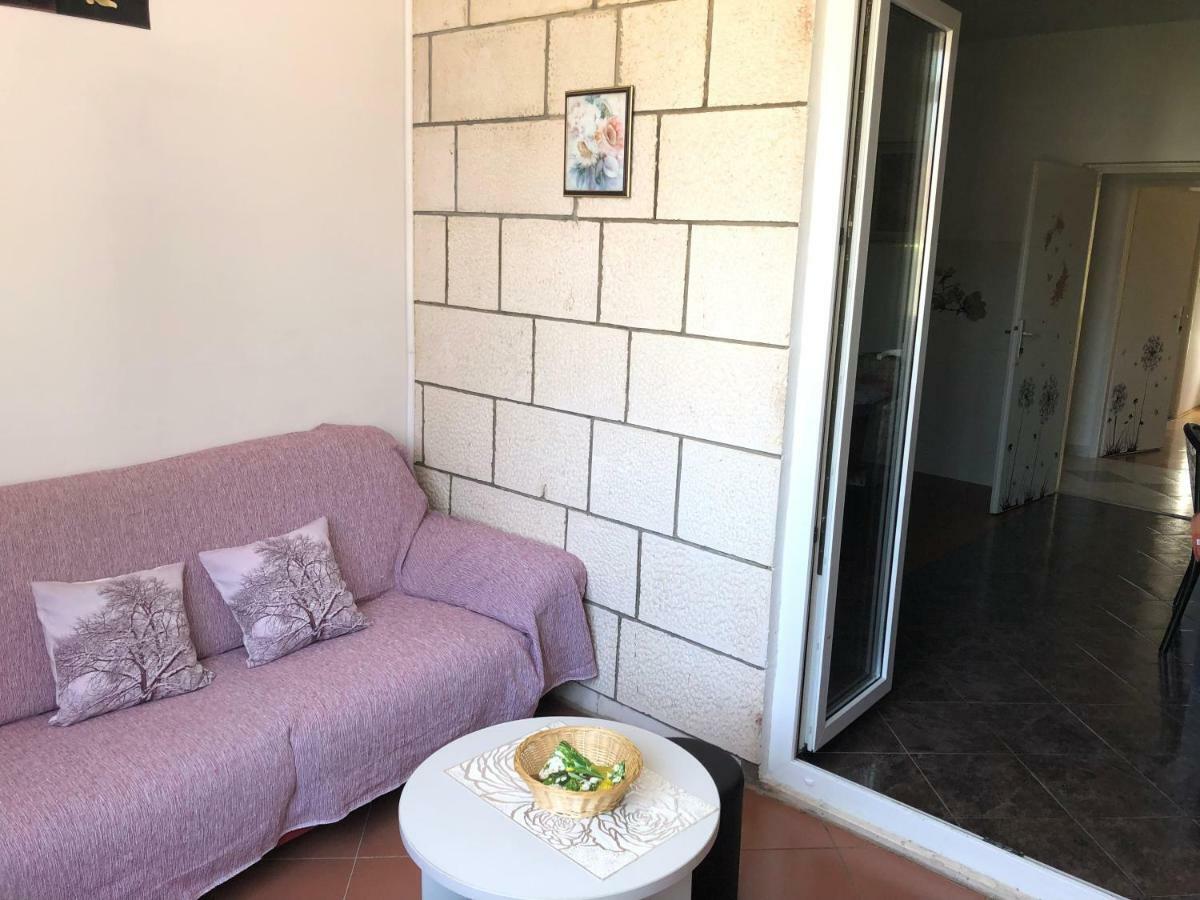 Home4 Rent *
