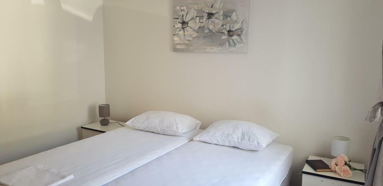 Hostel Du Rent *