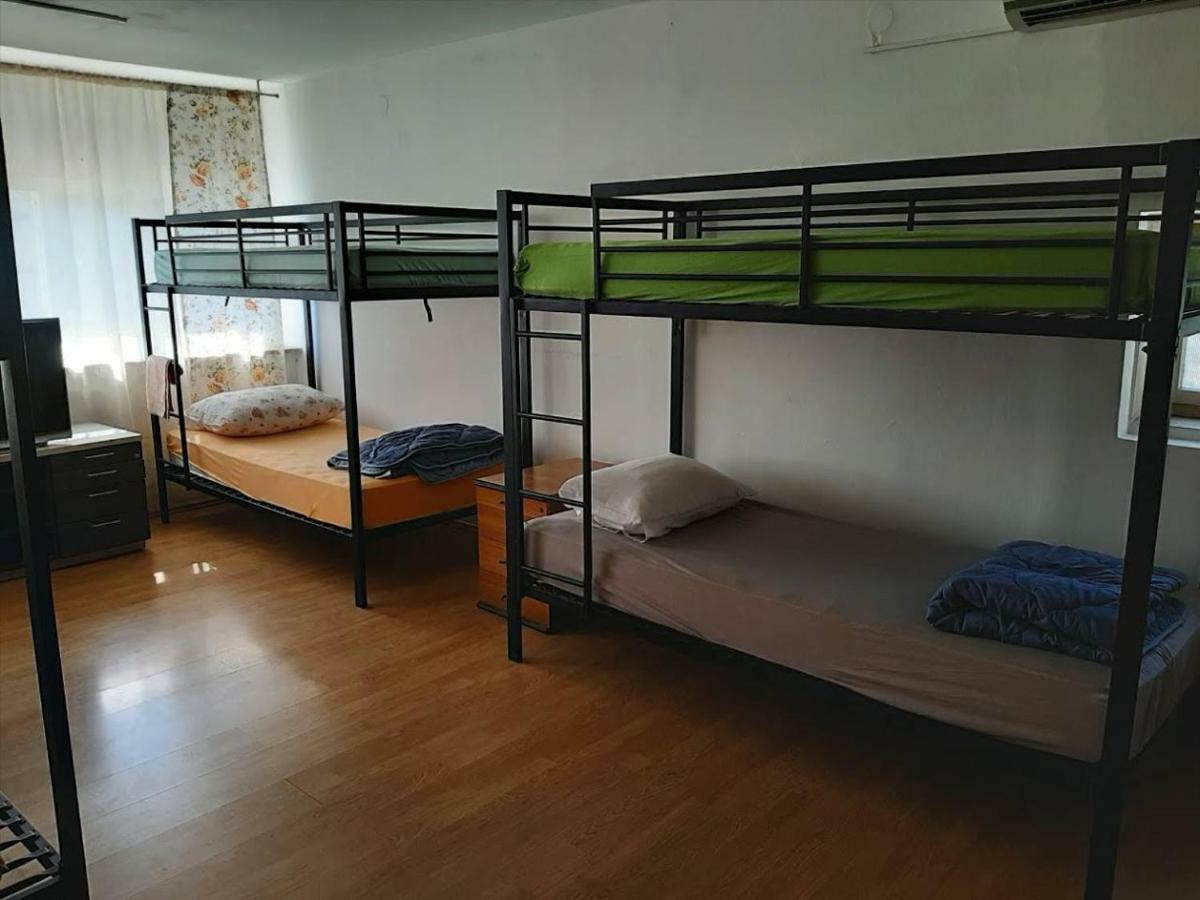 Du Rent Hostel *