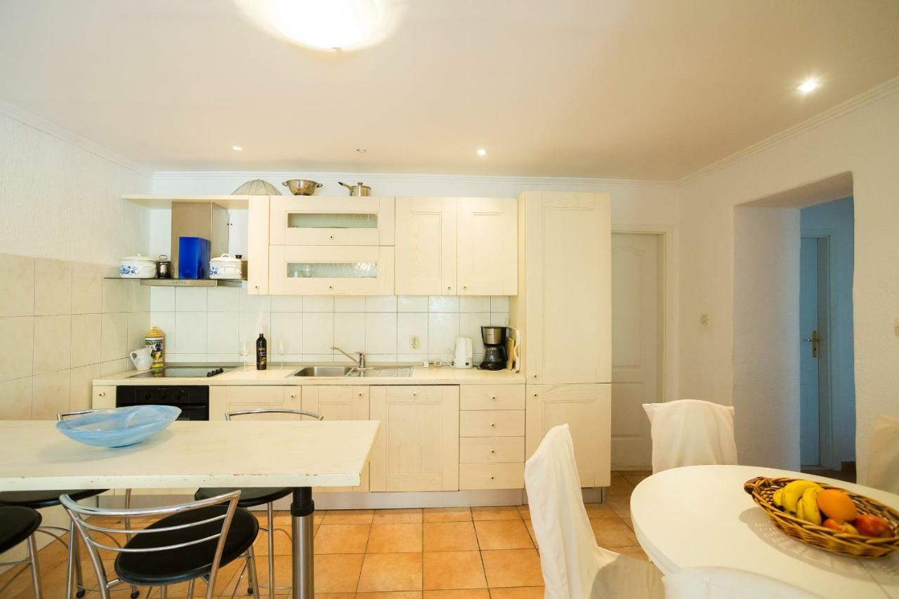 Central Apartment Apartment
