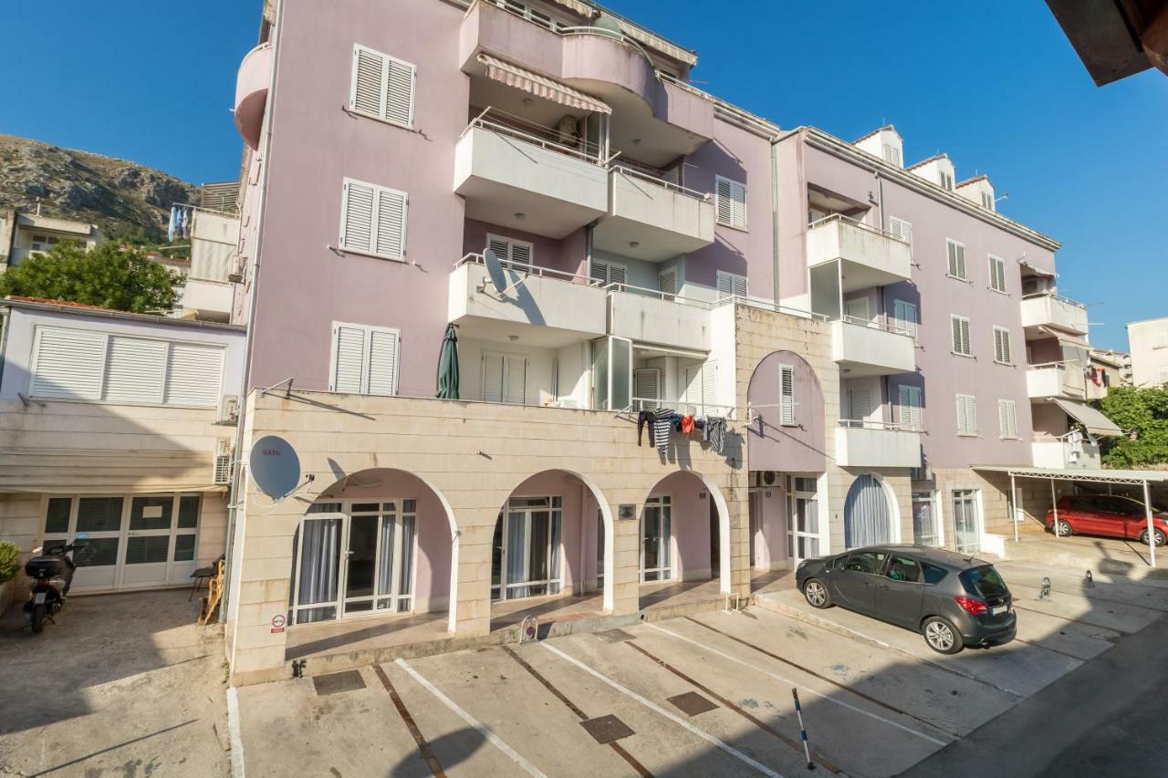 Apartment Abc *