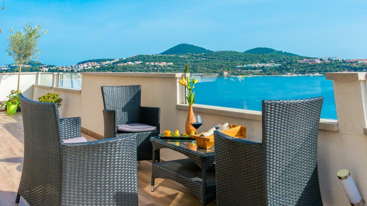 Apartment Blue Paradiso