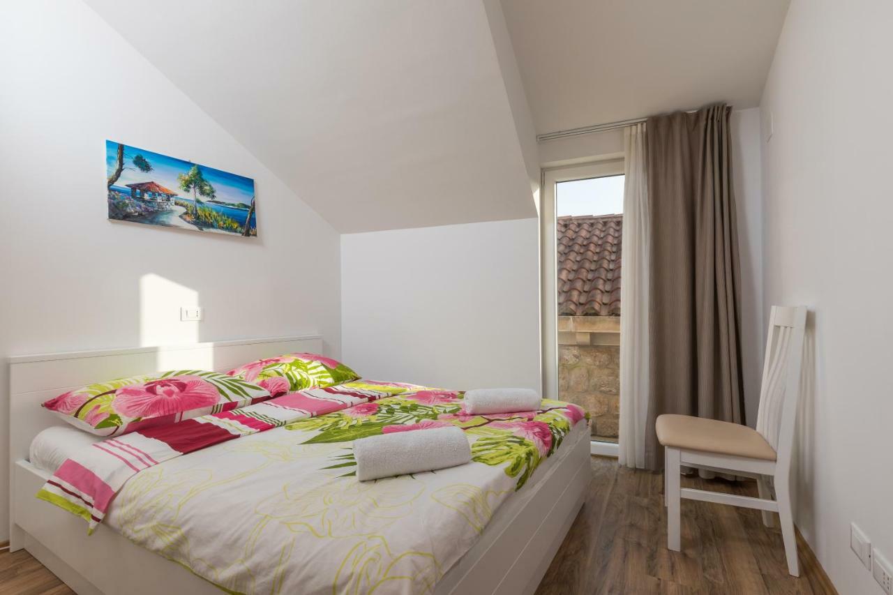 Bozica Apartment *